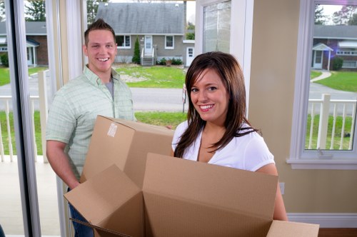 Moving support for homes in Aldersbrook on a residential street